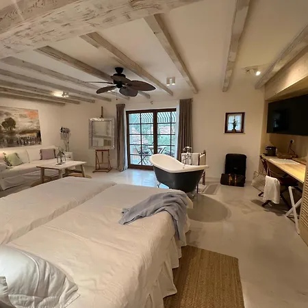 Pavi River Estate Krka Villa