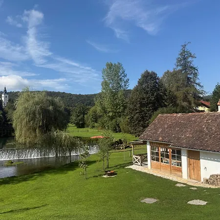 Pavi River Estate Krka