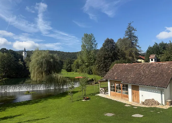 Pavi River Estate Krka